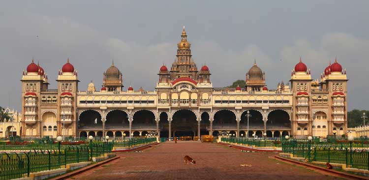 Mysore Palace (c) Wikipedia