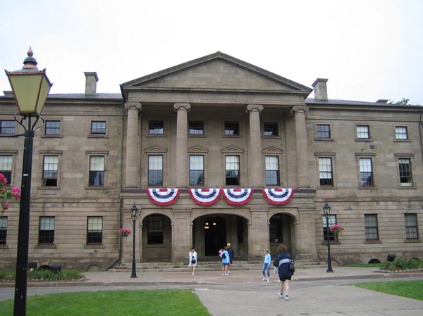 Province House, Charlottetown PEI (c) Wikipedia