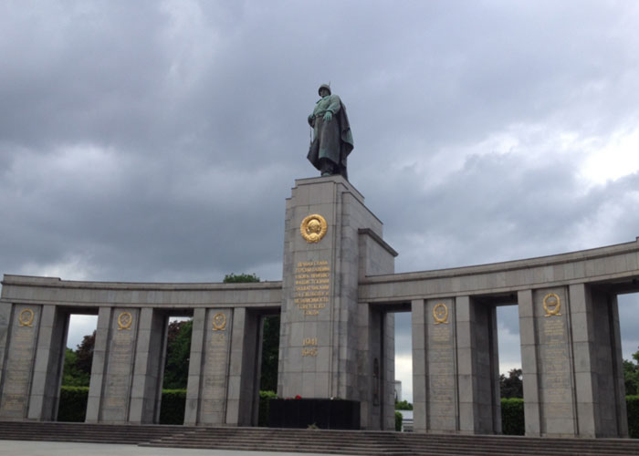 Red Army Memorial (c) (Luke Mcallister