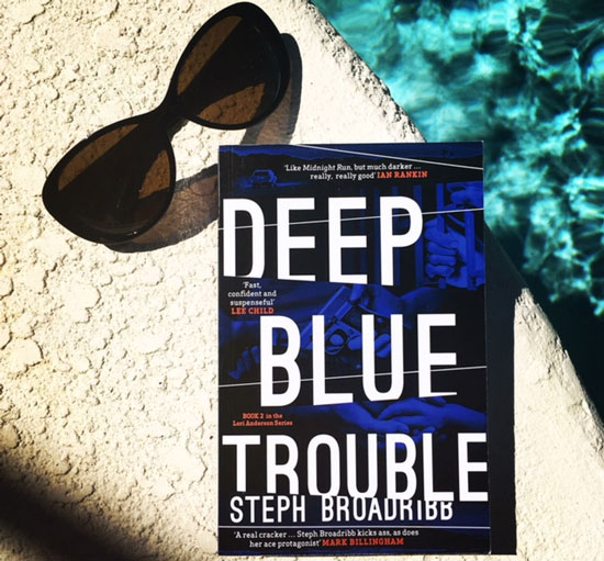 Deep Blue Trouble (c) Steph Broadribb