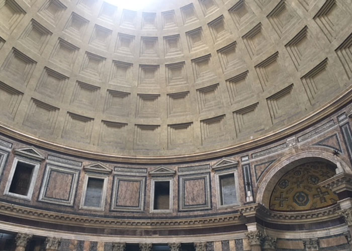 Rome Pantheon (c) Fanny Blake