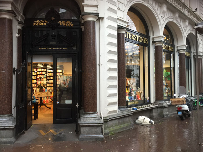 Waterstones Amsterdam (c) The BookTrail