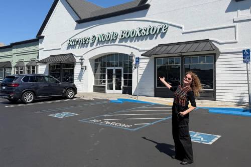 Barnes and Noble (c) Robertson and Sokoloff