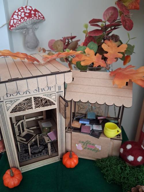 Mini Bookshop from The Works (c) The BookTrail