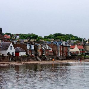 Travel to Thistle Cottage, North Berwick with Kerry Barrett
